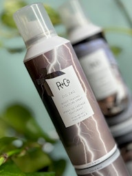 R+Co Zig Zag Root Teasing+Texture Spray 177 ml
