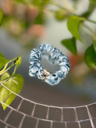 Stella Details Scrunchie Turkos
