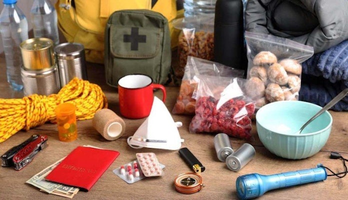 How to Build Your Own Emergency Kit – A Beginner’s Checklist