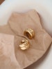Hoops i stål med 18K guld med räfflad design