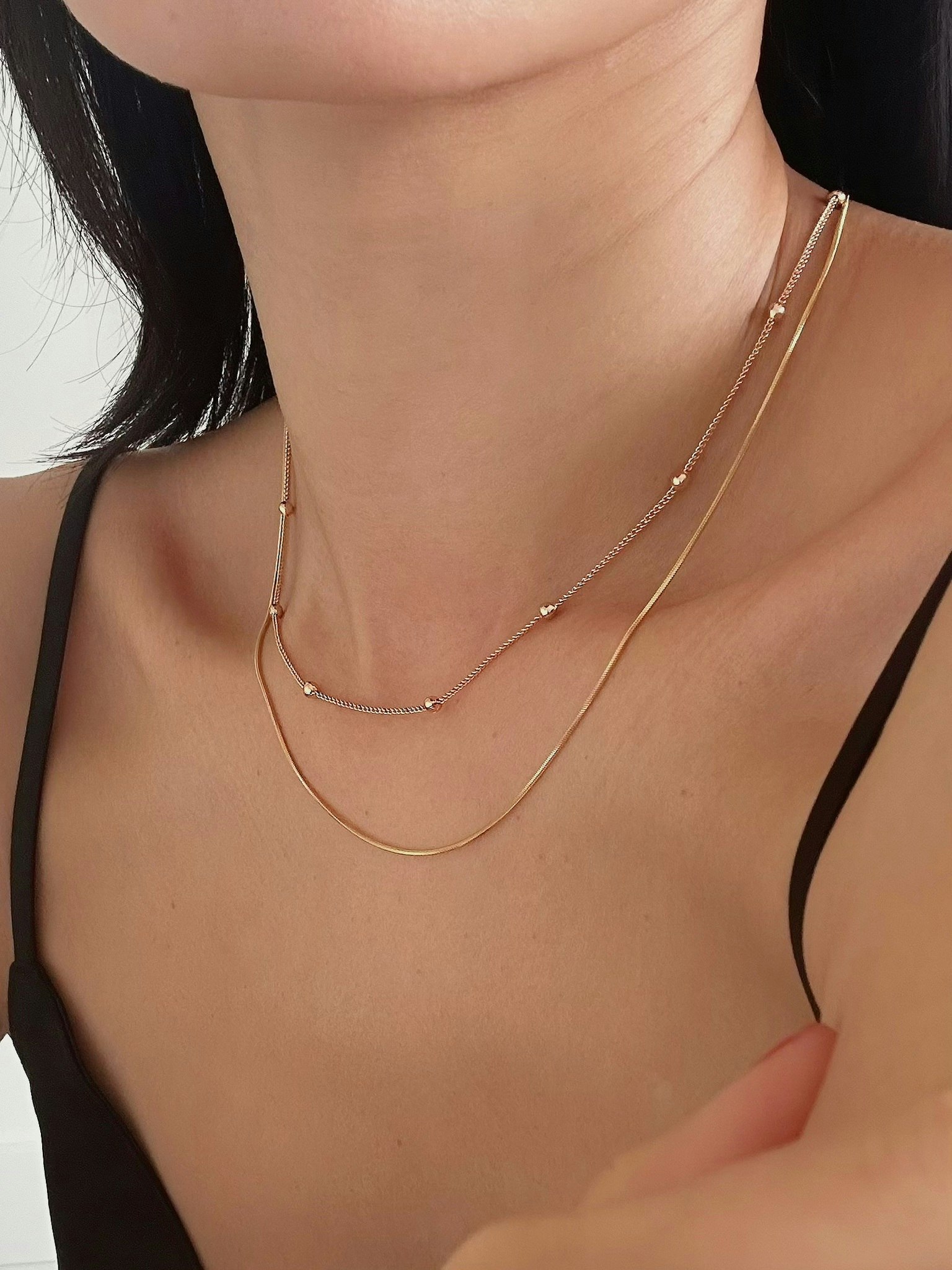 REA Guldfärgat halsband med kulkedja