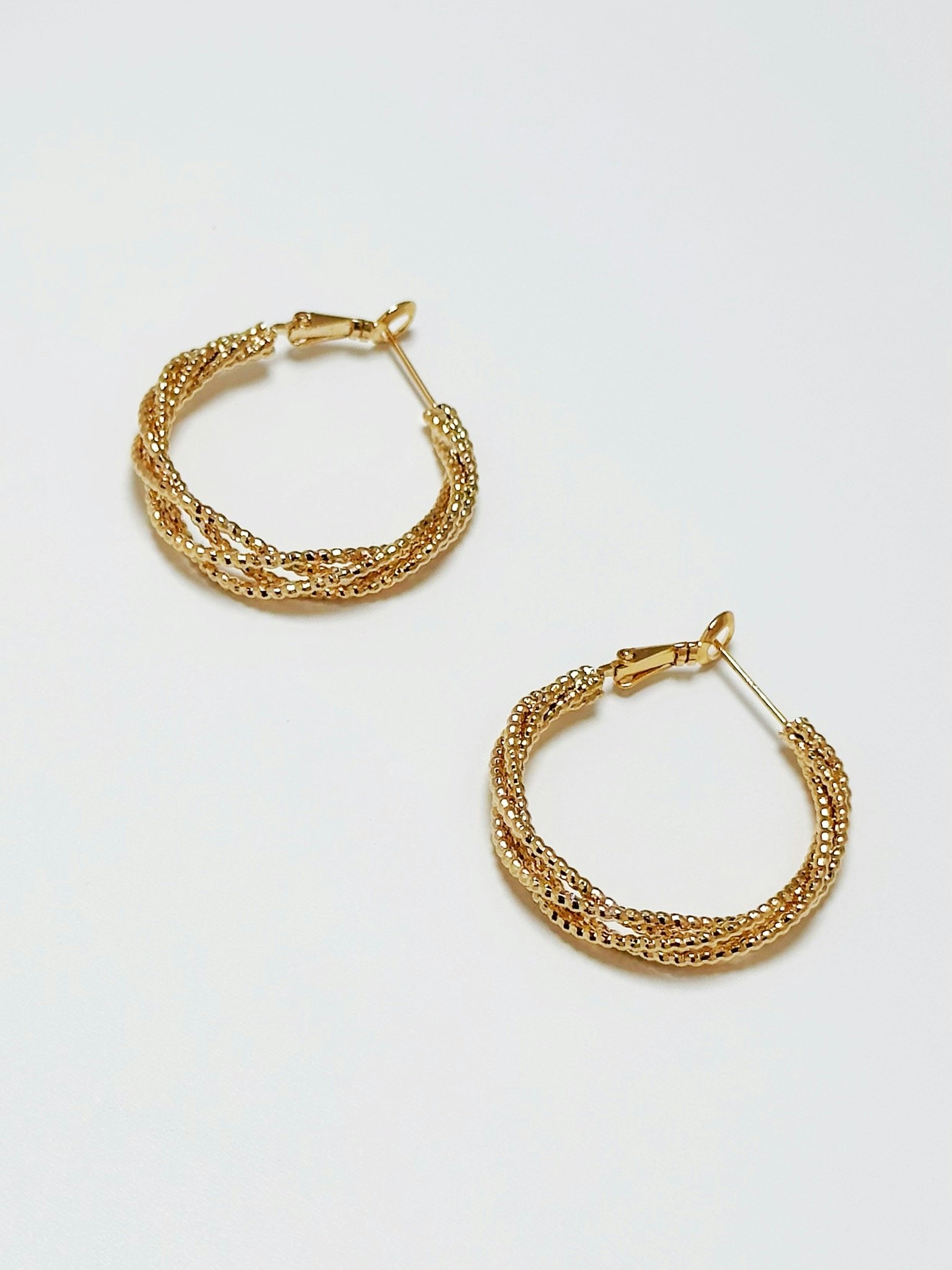 REA Hoops med tvinnad design