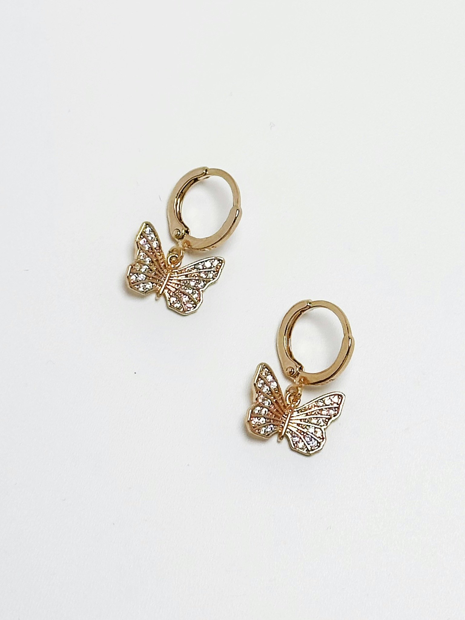 REA Hoops med fjärilar förgyllda med 18k guld och Cubic Zirconia