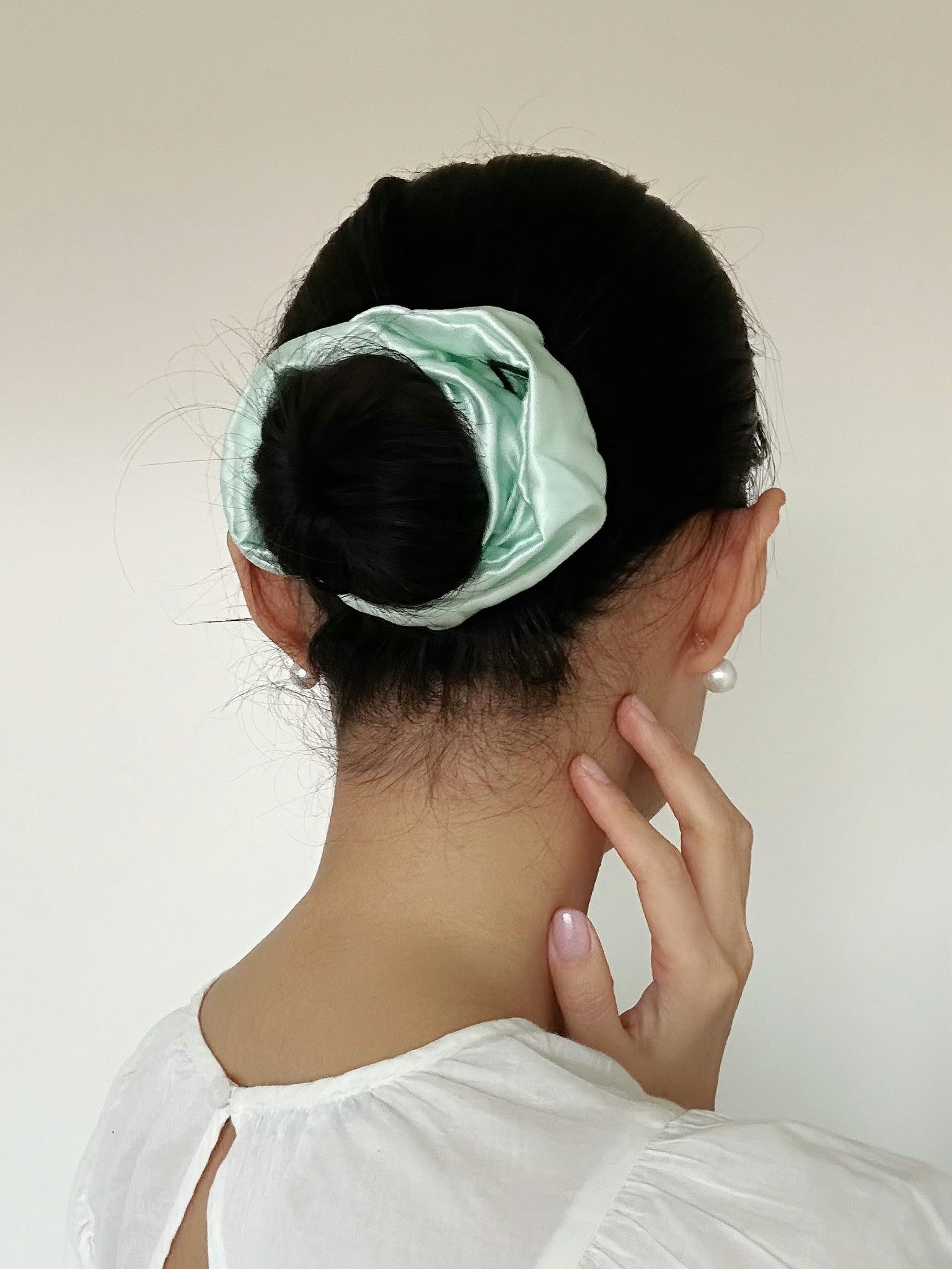 Mullbärssilke Scrunchie ,Mintgrön 15cm