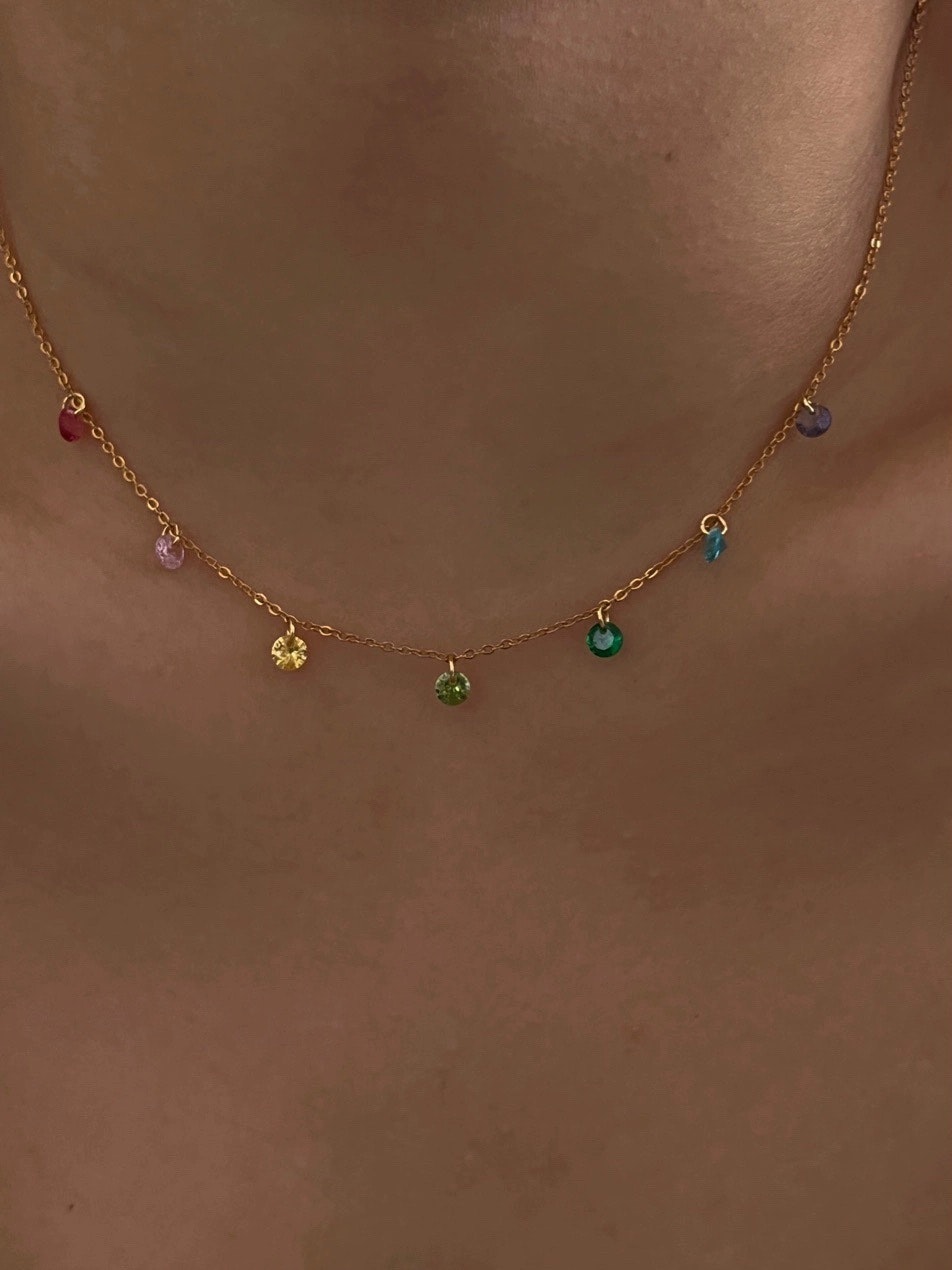 Halsband i stål med 18k guld och färgad zirkon detaljer