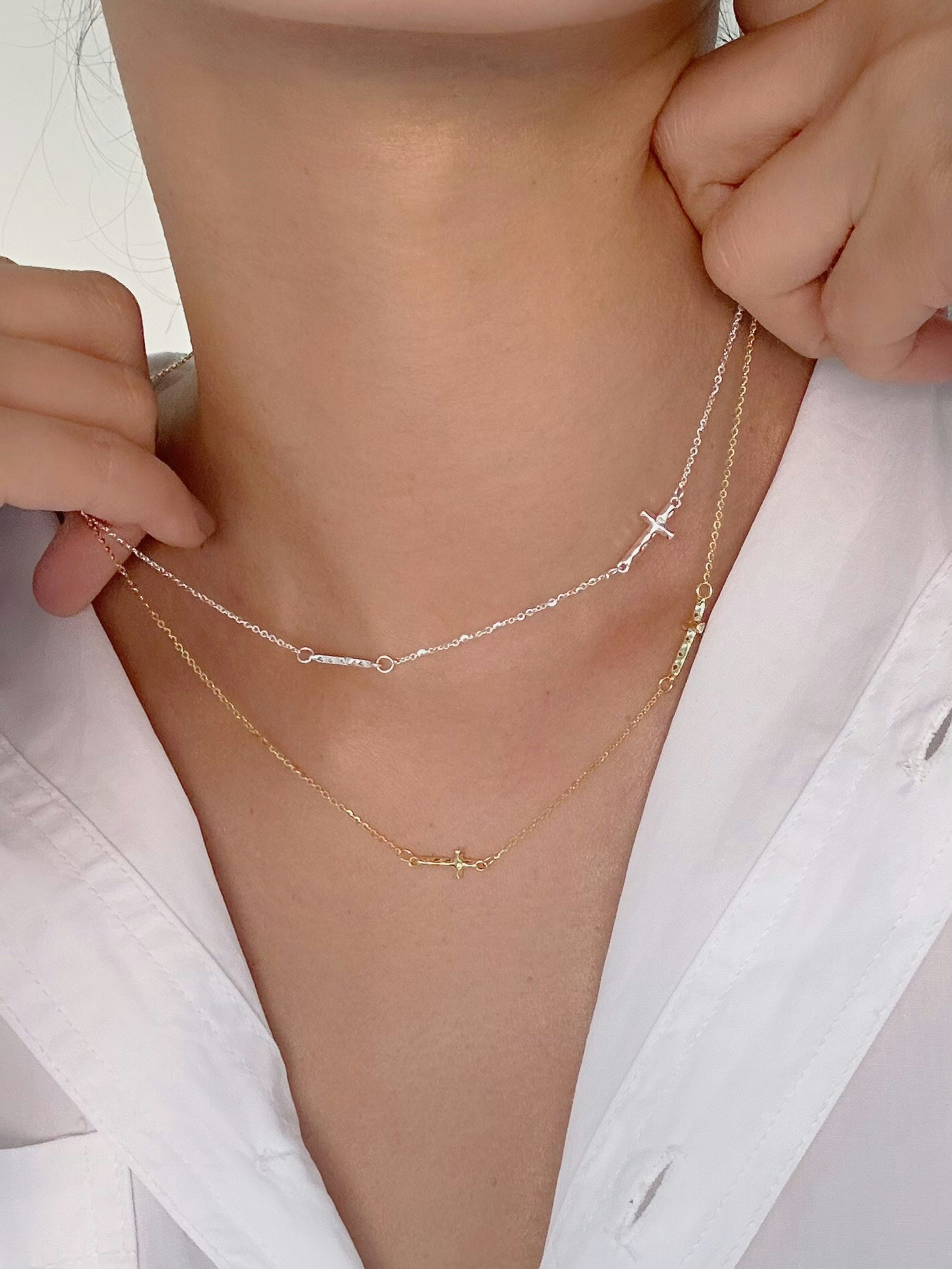Halsband i äkta silver med kors