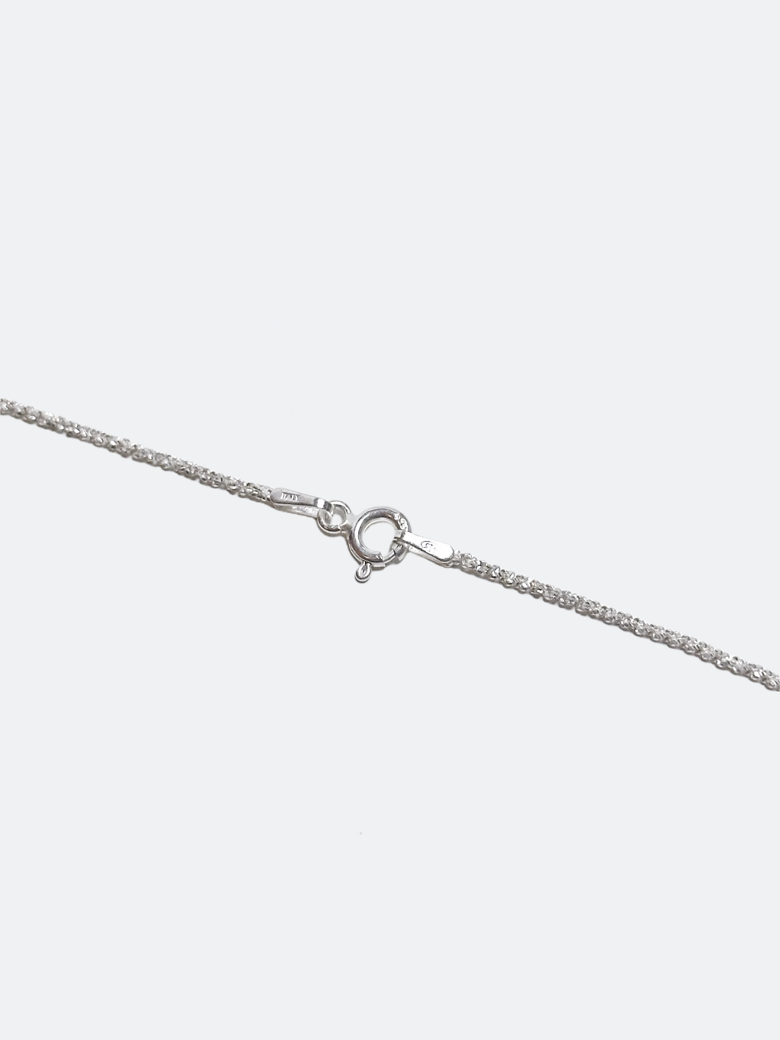 Glittrande tunn halskedja i äkta silver 1mm