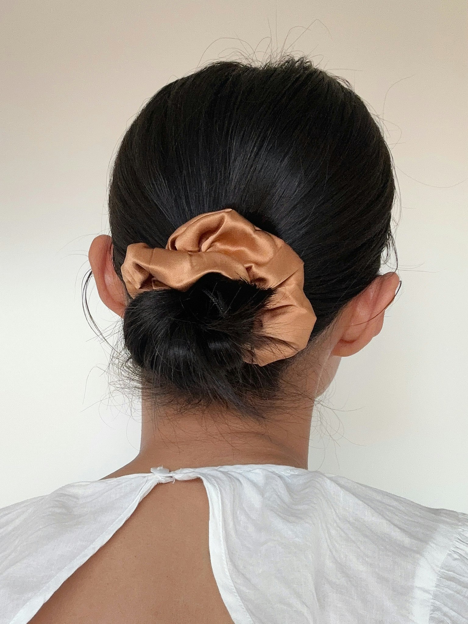 Mullbärssilke scrunchie,Kanel 10cm