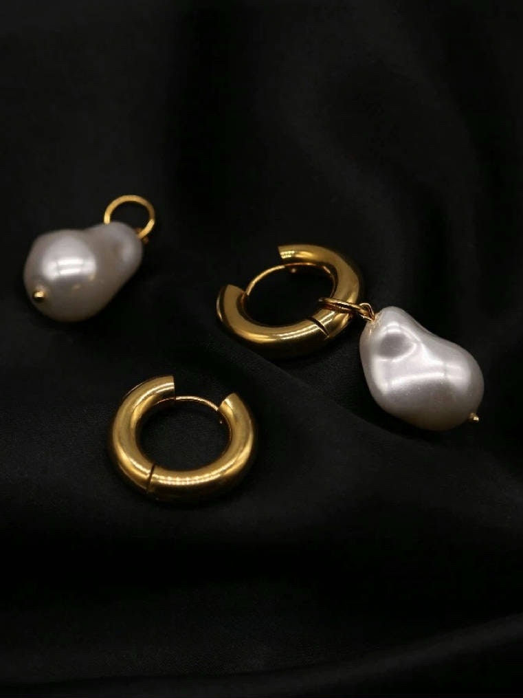 Tjocka hoops i stål med 18K guld och stor pärla