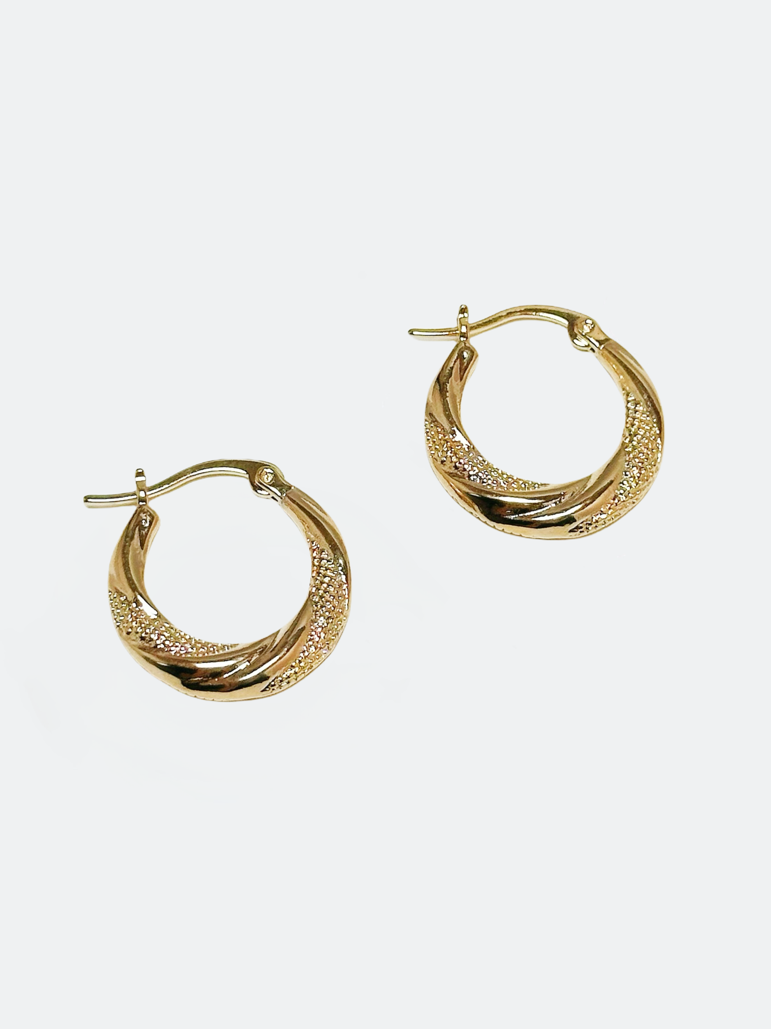 REA Hoops med 14K guldpläterat mönster 2cm
