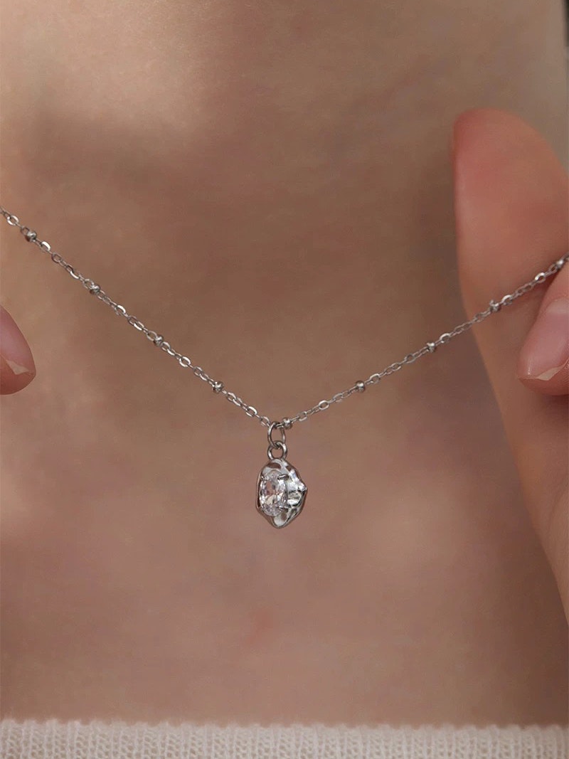 Halsband i stål med Cubic Zirconia