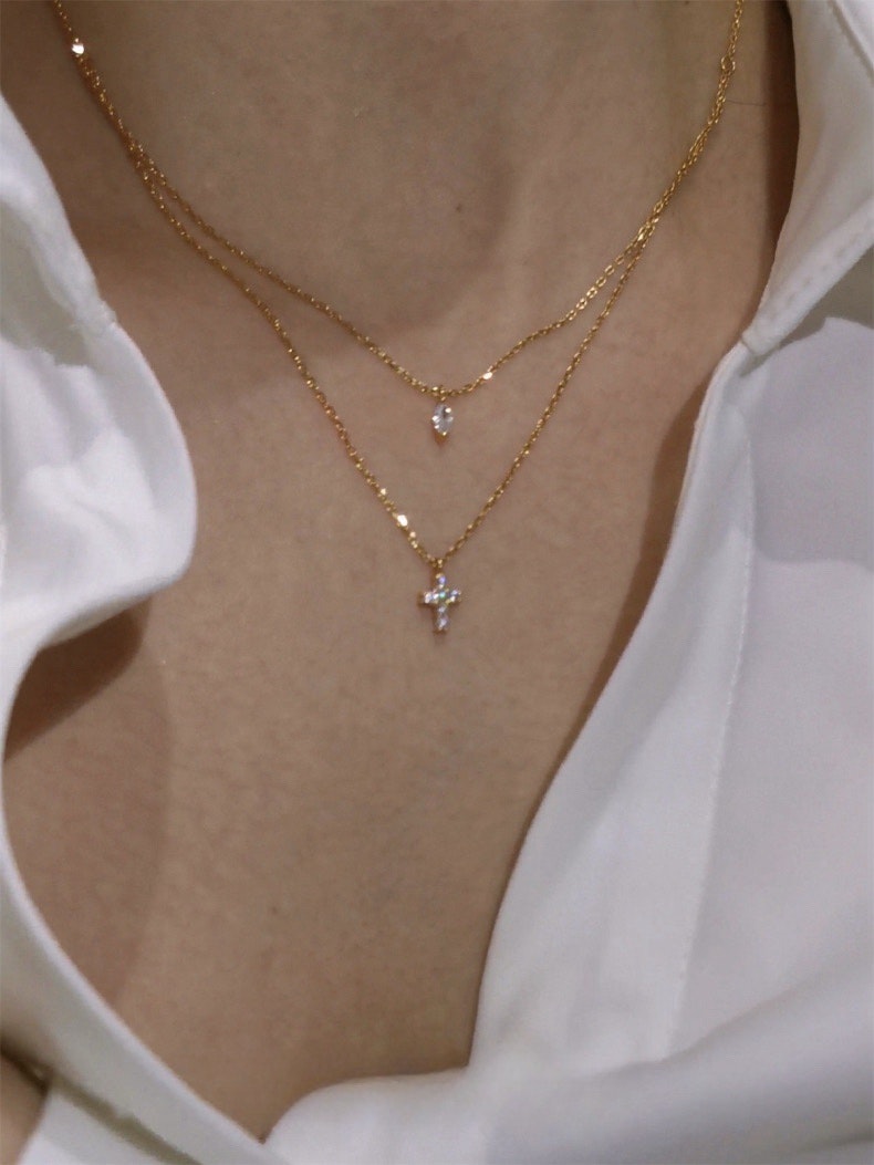 Dubbelhalsband i äkta silver med Cubic Zirconia