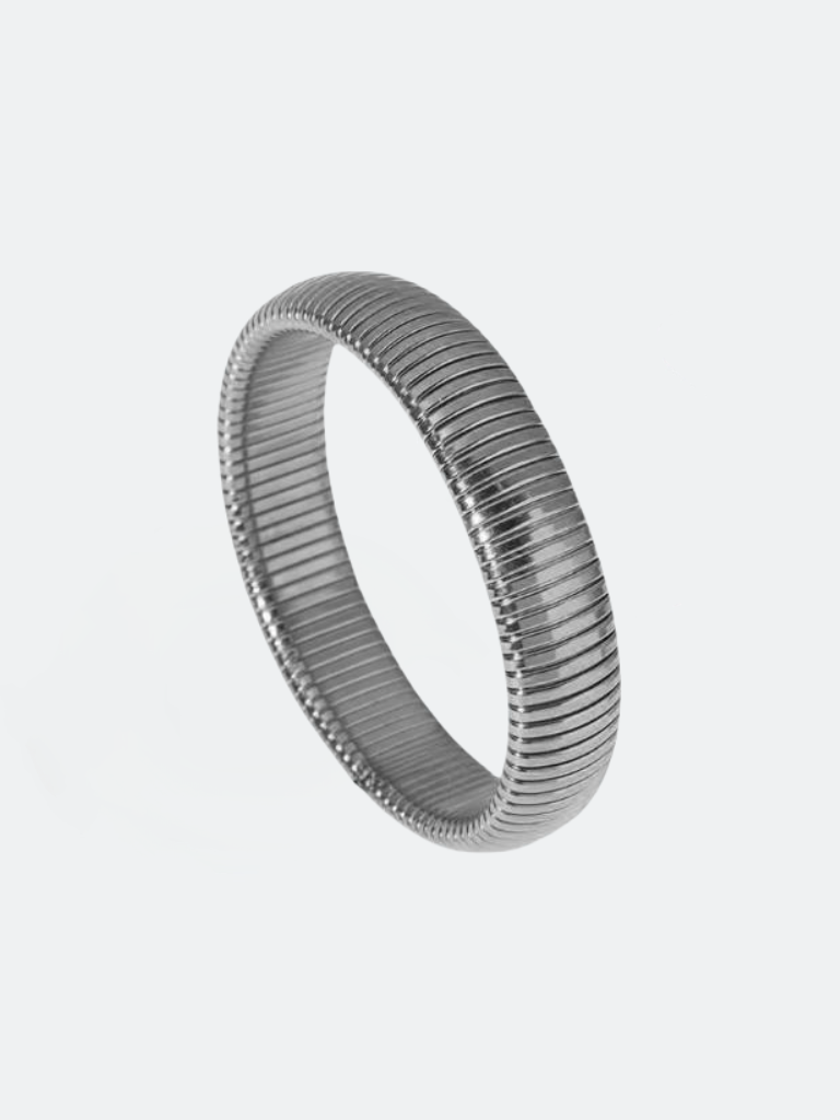 Bangle i stål med räfflade
