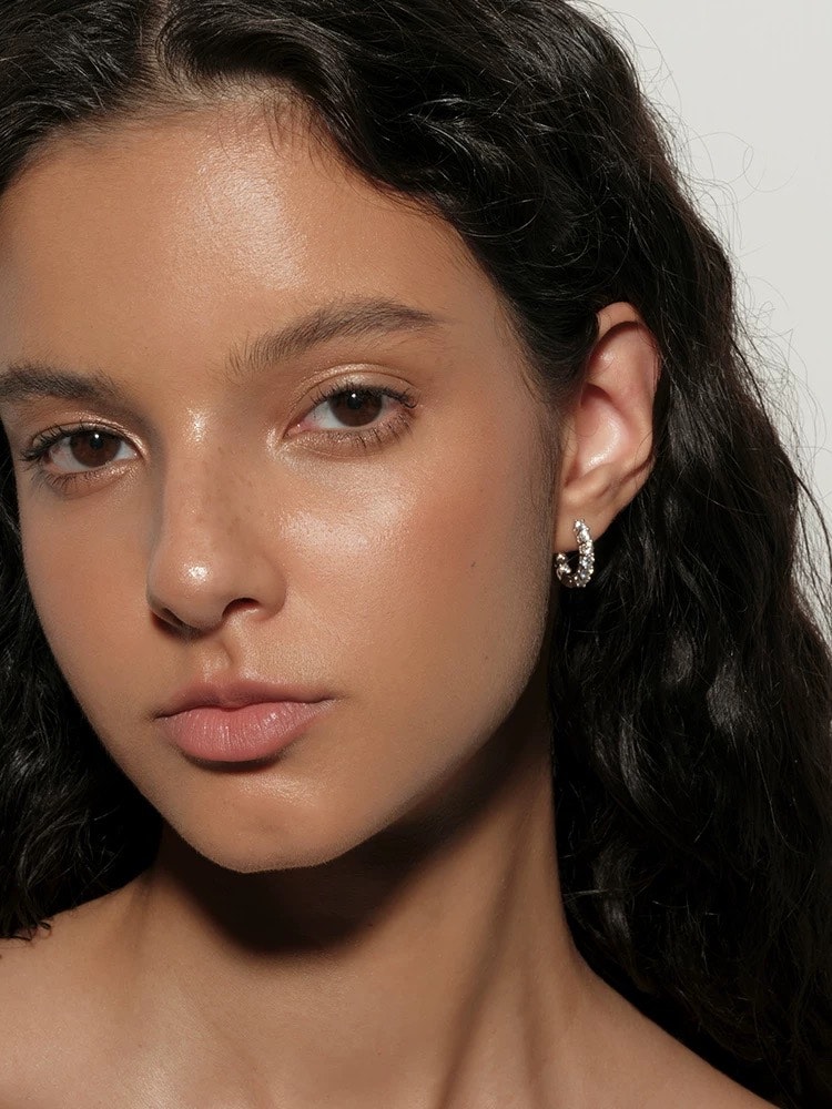 Mini hoops i äkta silver med små Cubic Zirconia