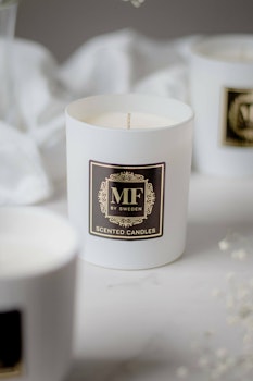 Mint , Polkagris – Doftljus av 100 % sojavax