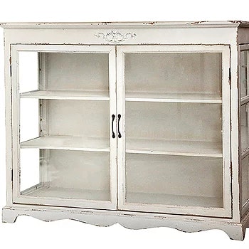 Glasskåp i antikvit