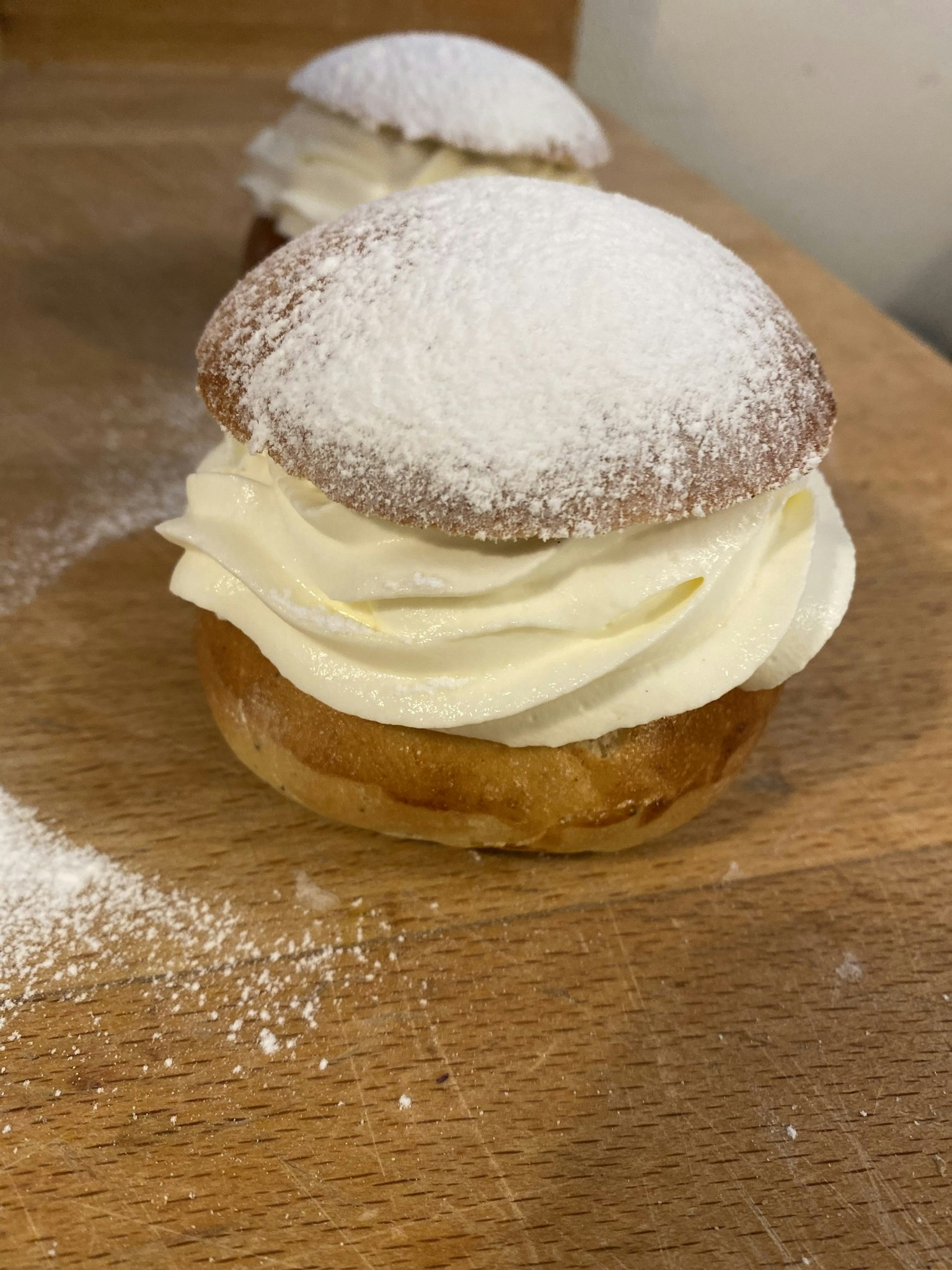 Choklad mousse , semlor