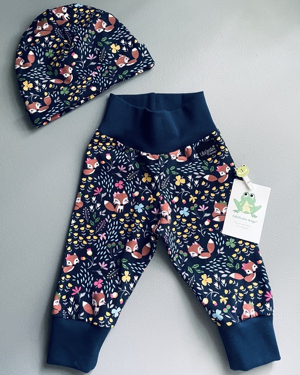 Rävar, Blå - Mössa - LillaGrodan design - färgglada barnkläder på nätet