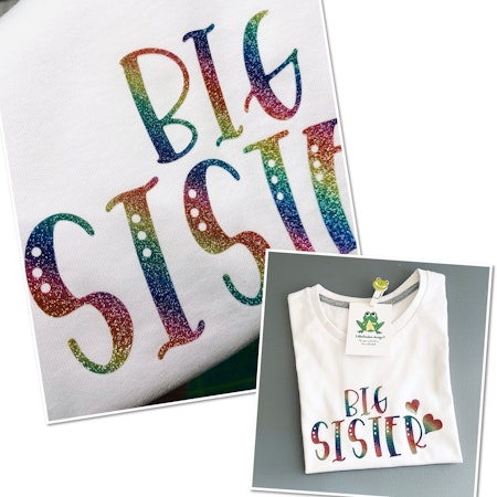 Tshirt Big Sister med glittrig slät vinyl Regnbåge