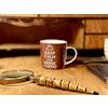 Kopp av porslin ”Keep calm and drink coffee”