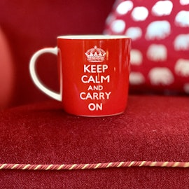 Kopp av porslin ”Keep calm and carry on”