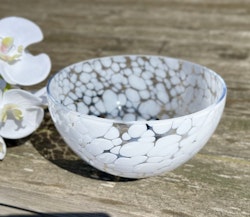 Glasskål med vitt mönster
