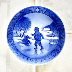 Jultallrik 1965 Royal Copenhagen ”Små skøjteløpere”