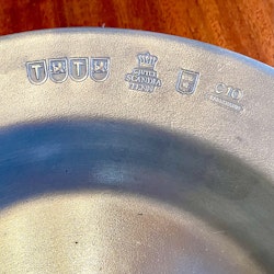 Tennfat stämplat C10 gjutet Scandia Tenn