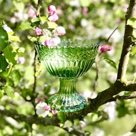 Grön skål av glas