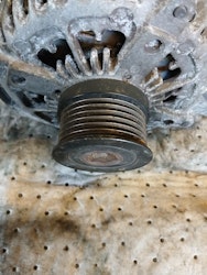 Alternator Generator Jeep Ranger Rover  2010
