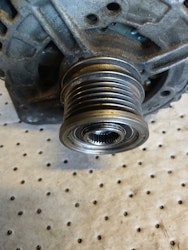 ALTERNATOR GENERATOR AUDI PASSAT SKODA