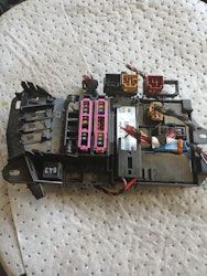 FUSEBOX UNIT VW