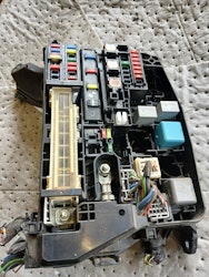 FUSEBOX UNIT TOYOTA