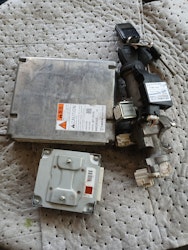 DATABOX MED NYCKLAR ISUZU