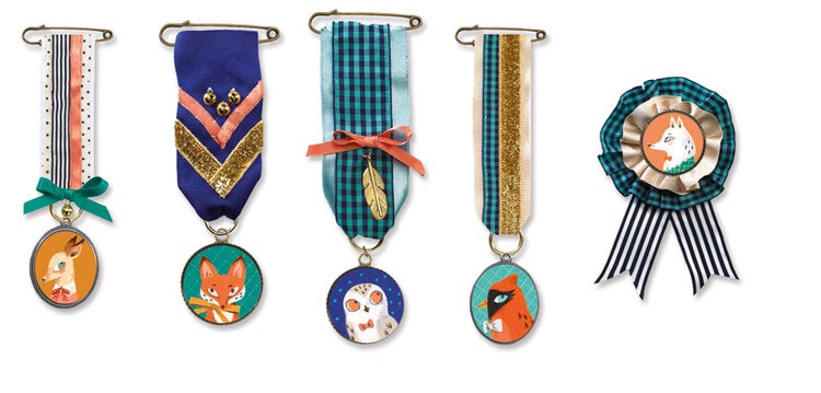 Skapa fina medaljer (Sewing, Brooches) från Djeco