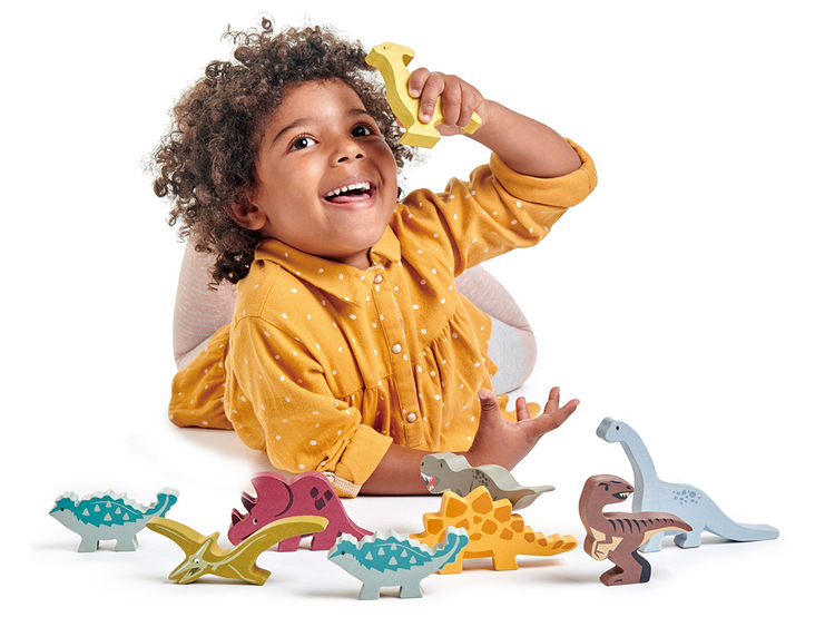 Coola dinosaurier i trä från Tender Leaf Toys