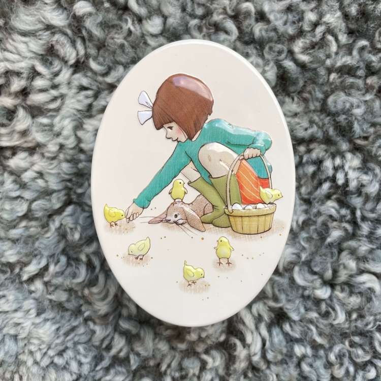 Påskäggsburkar (plåt) - Belle & Boo -10,5 cm (4 olika motiv att välja bland)
