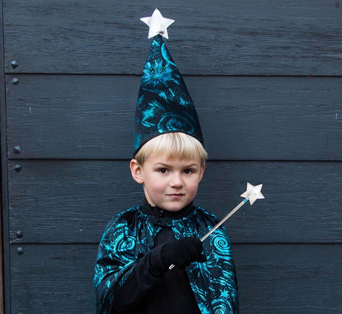 Trollkarlscape och hatt och trollstav (4-6 år)