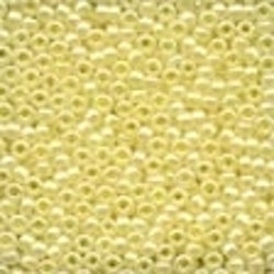 Seed Beads 02002 Yellow Creme