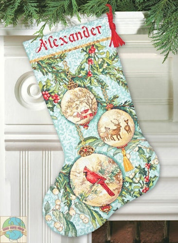 Dimensions Gold  - Enchanted Ornaments Stocking