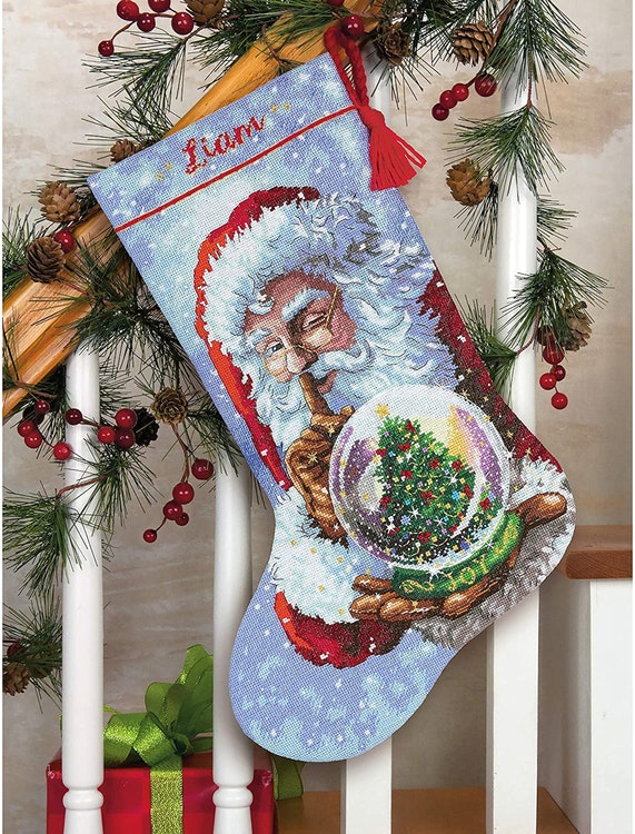 Dimensions Gold  - Santa's Snow Globe Stocking