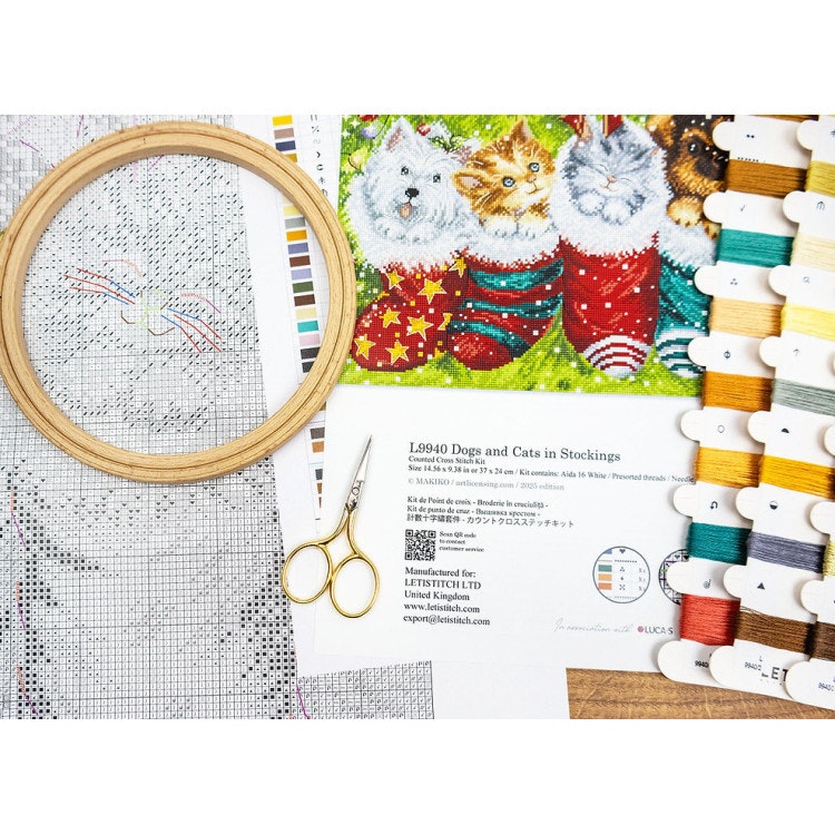 Letistitch - Dogs and Cats in Stockings