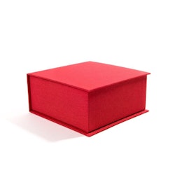 Box 150x150, Ruby red