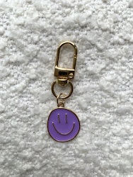 SMILE, lila - NYCKELRING