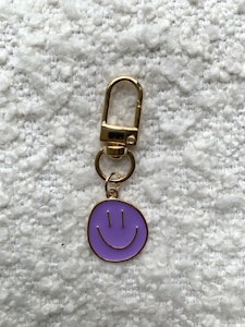 SMILE, lila - NYCKELRING