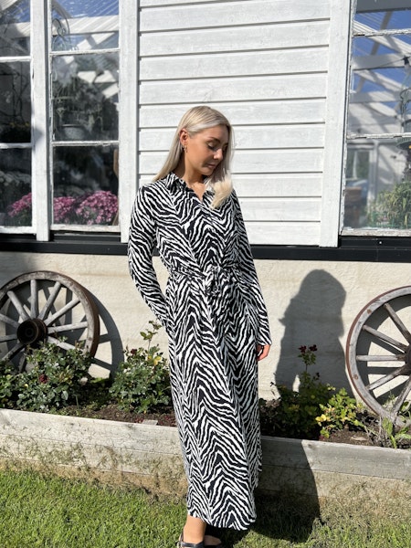 Långklänning med slits