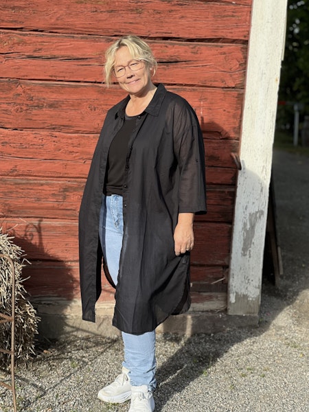 Skjorta Saige svart