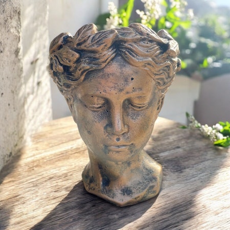 Betongfigur - Staty/Kruka