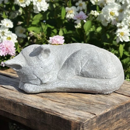 Betongfigur - Liten Sovande Katt grå