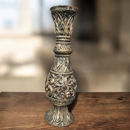 Betongfigur - Piedestal guld